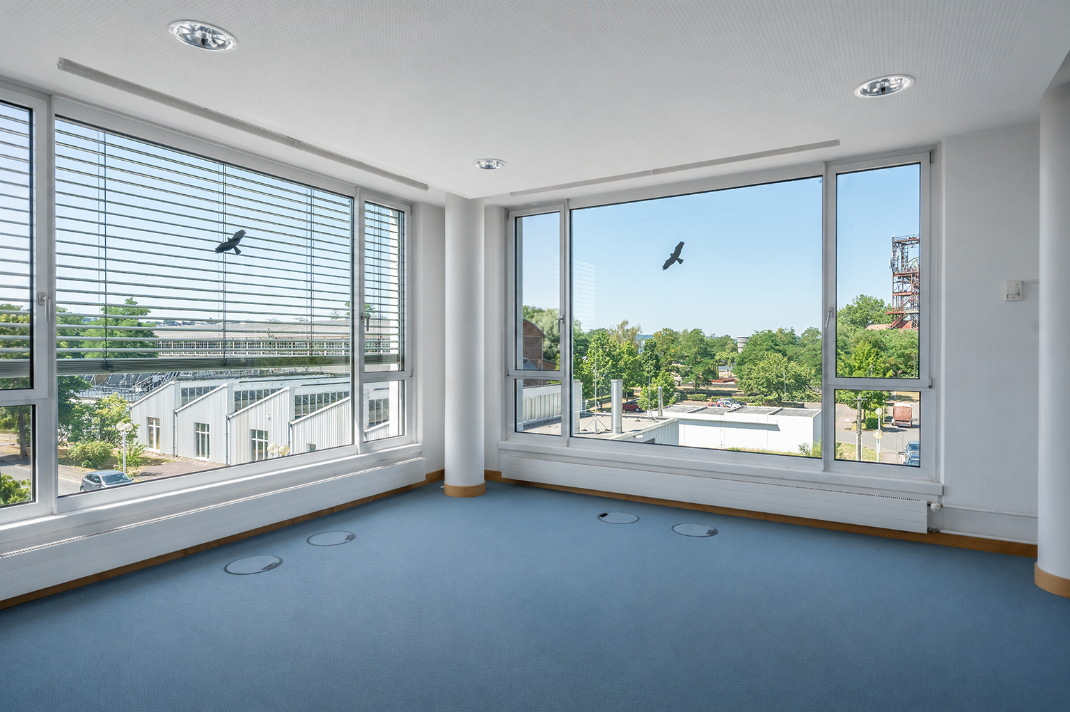 Eckbüro mit Panoramafenstern im The Saar Business Campus